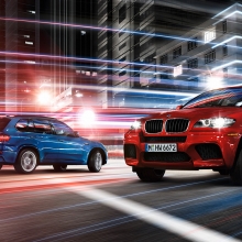 bmw red blue