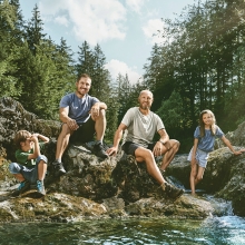 raiffeisen river with kids